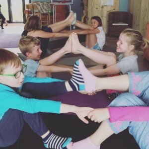Yoga in EN - Tues 5-6pm