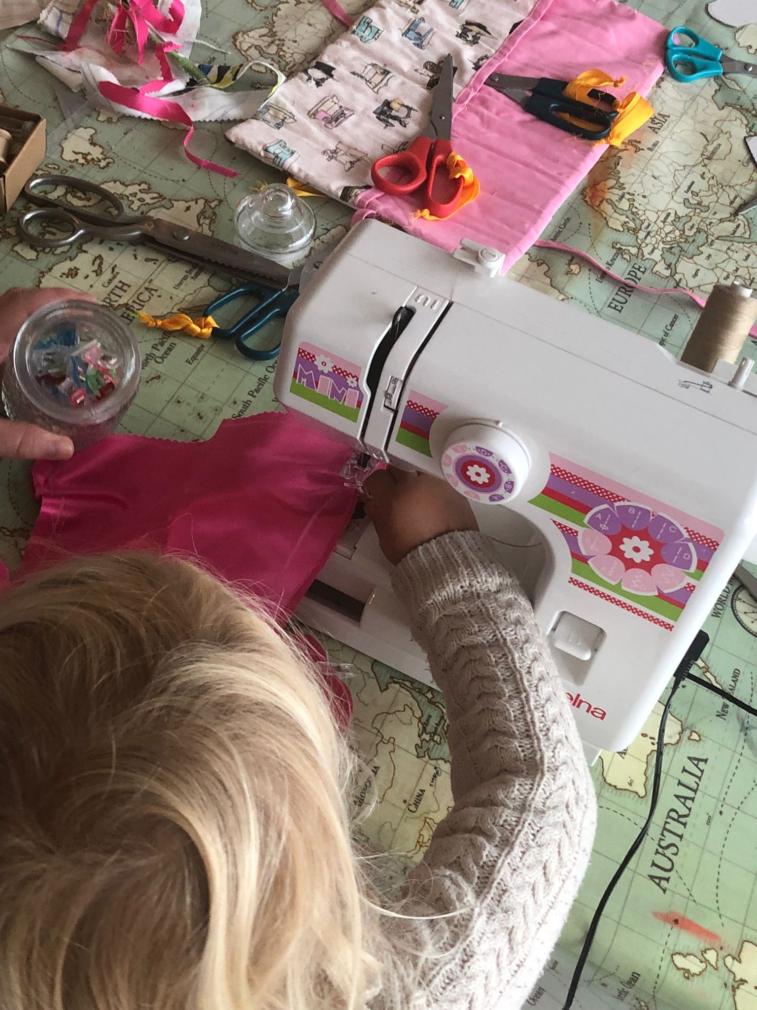 Sewing and stitching 04-08/08 (Villa) 4-8 years